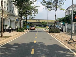 Cần bán gấp shophouse 5x20  100m2, 1 trệt 2 lầu dự án thăng long home hiệp phước, giá 6 tỷ