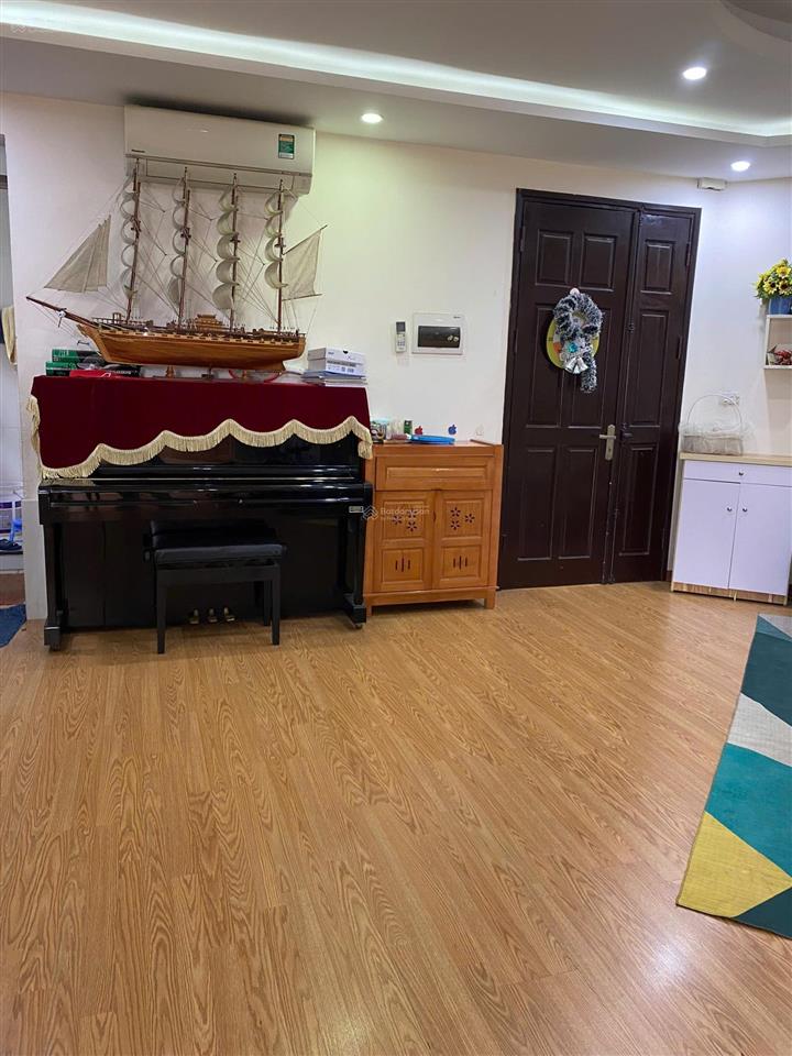 Chính chủ bán căn hộ d22 bộ tư lệnh 81m2, 2 ngủ, 2 wc căn góc full nội thất bao sang tên