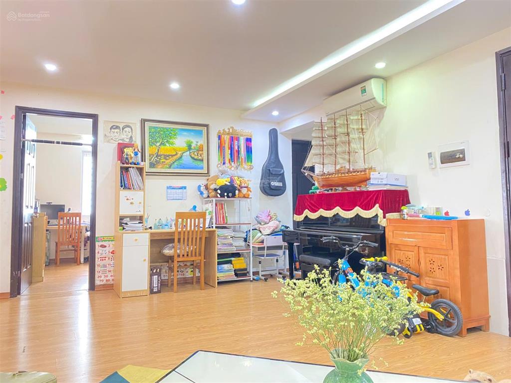 Chính chủ bán căn hộ d22 bộ tư lệnh 81m2, 2 ngủ, 2 wc căn góc full nội thất bao sang tên