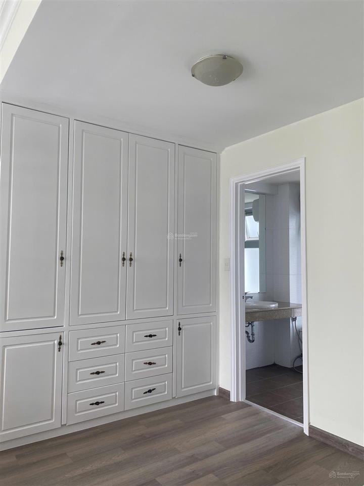 Cho thuê căn hộ garden court 1 khu vực kinh đào dt 140m2 giá thuê 37tr