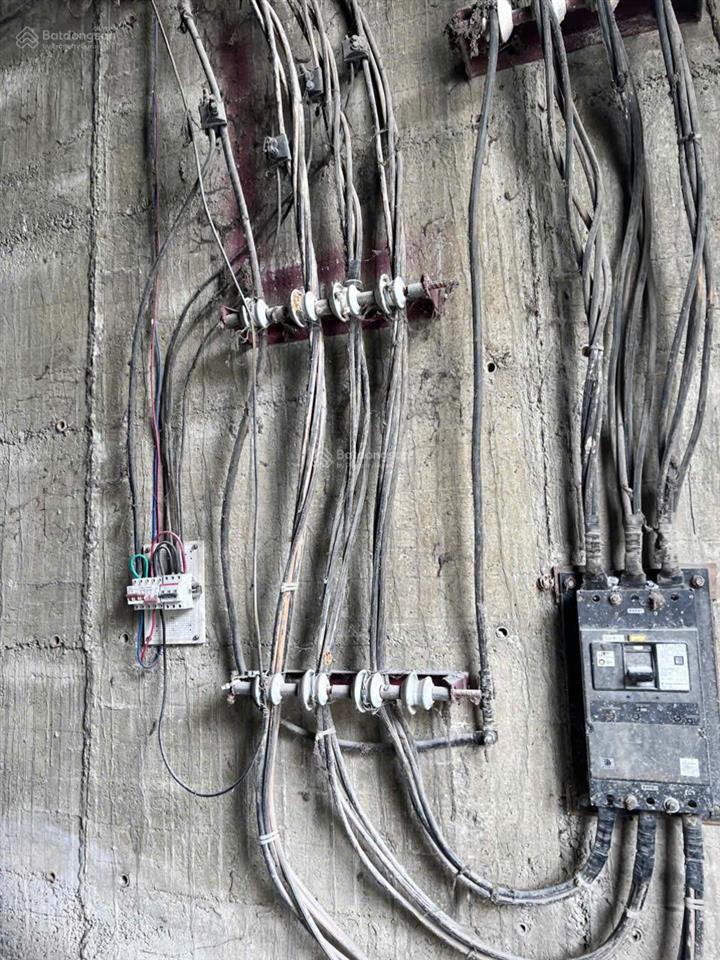 Cho thuê kho đẹp tại xã liên sơn h lương sơn. diện tích 2500m24000m2