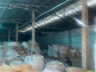 Cho thuê kho xưởng tại  xã phú thị  gia lâm, diện tích 900m2