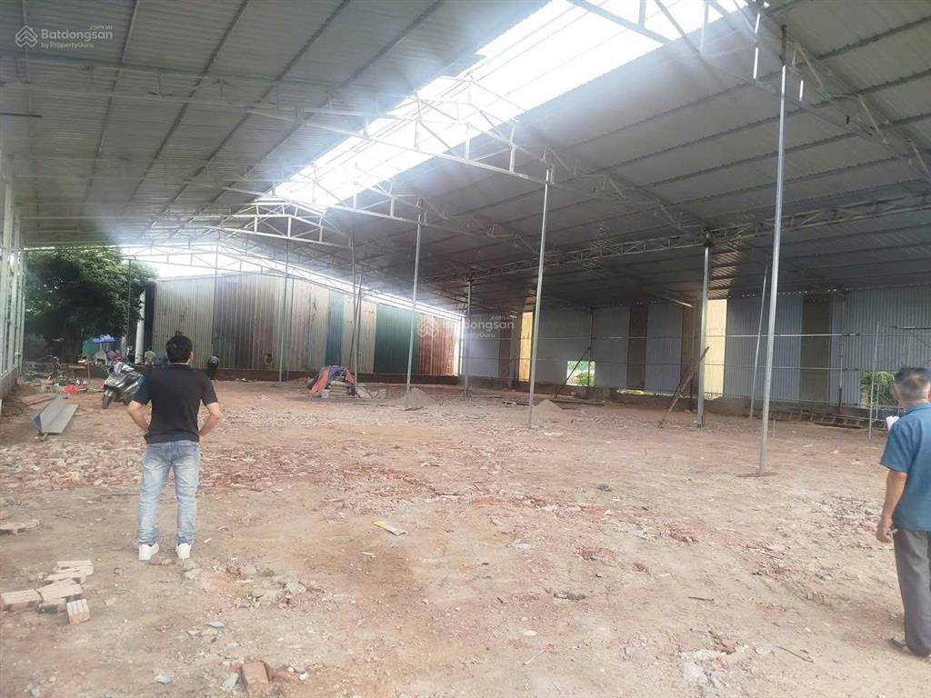 Cho thuê kho xưởng tại xã phù đổng  gia lâm. diện tích 850m2, cao 7m