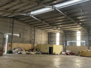 Cho thuê kho xưởng tại xã phú minh sóc sơn. diện tích 1300m2, vách 8m