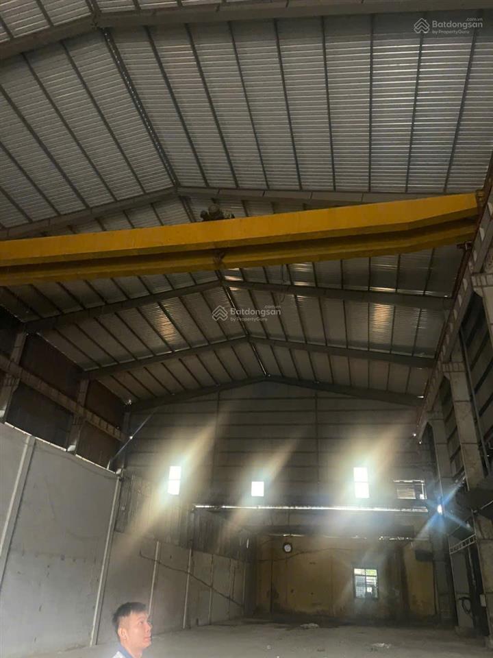 Cho thuê kho xưởng tại p từ sơn bắc ninh. diện tích 700m2, cao 15m