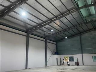 Cho thuê kho xưởng tại p từ sơn bắc ninh. diện tích 750m2, cao 11m