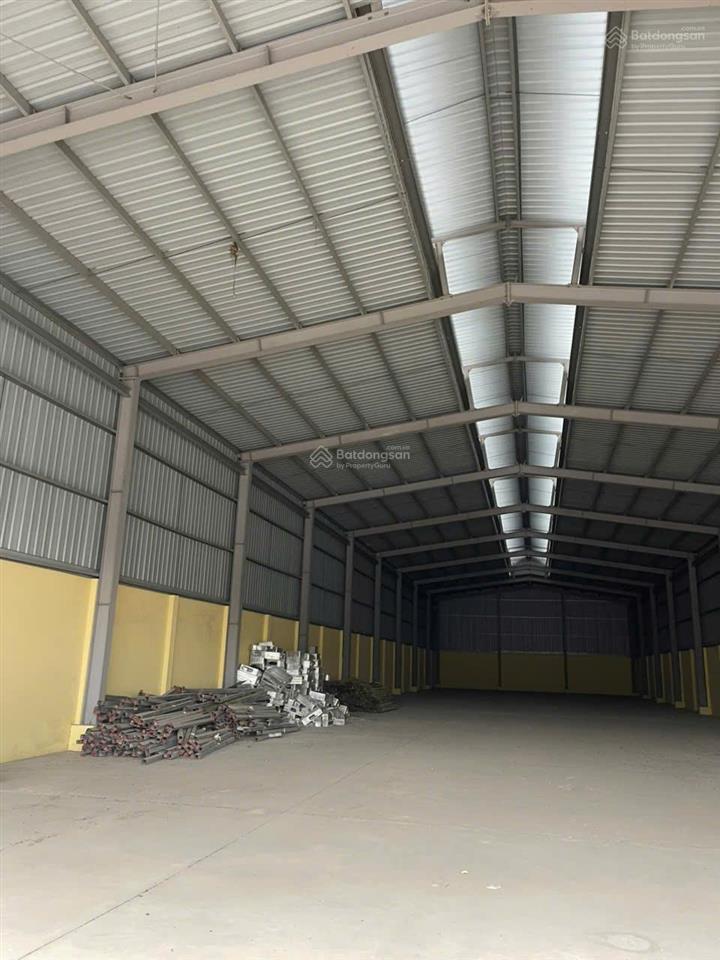 Cho thuê kho xưởng tại p việt hưng long biên. diện tích 1000m2, cao 13m