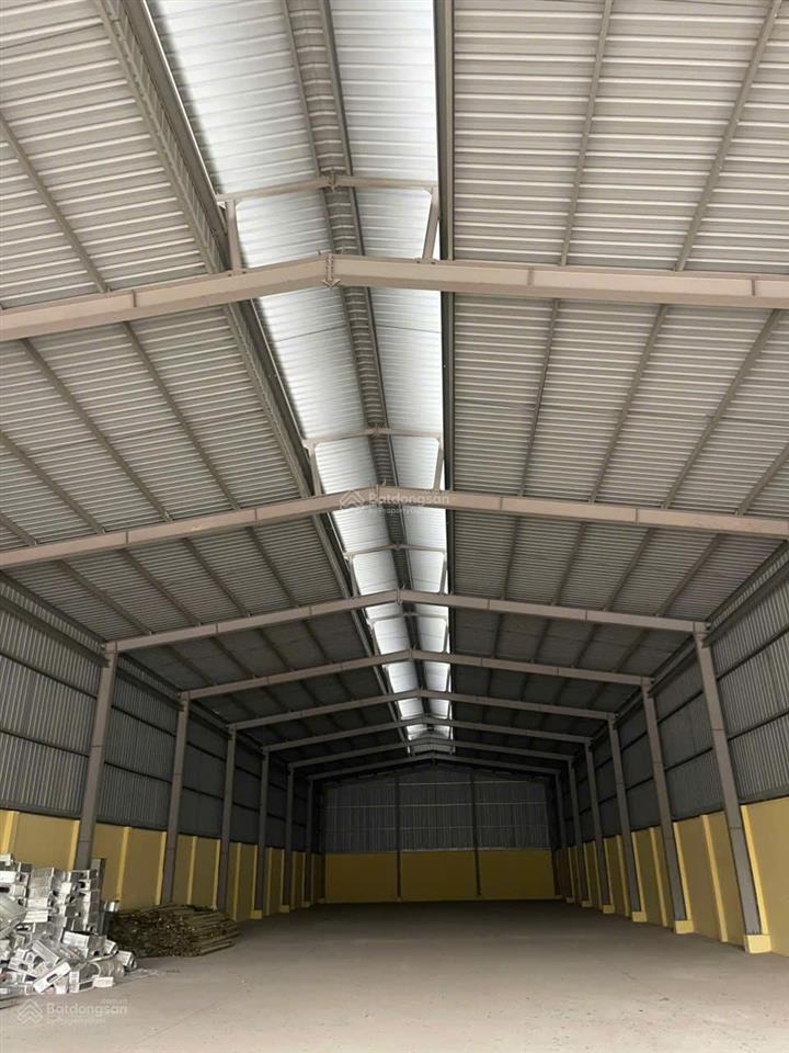 Cho thuê kho xưởng tại p việt hưng long biên. diện tích 1000m2, cao 13m