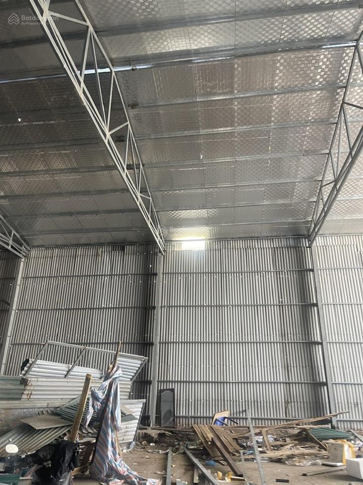 Cho thuê kho xưởng tại p đức giang  long biên. diện tích 1000m2