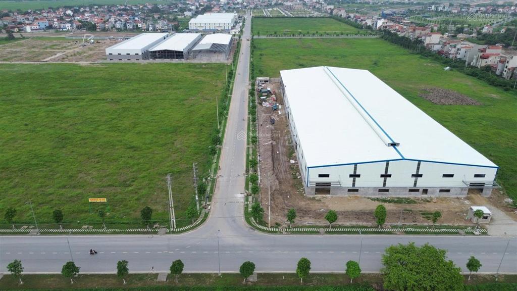 Cho thuê kho xưởng tại khu cn đồng văn  duy tiên. diện tích 10.000m2, cao 13m
