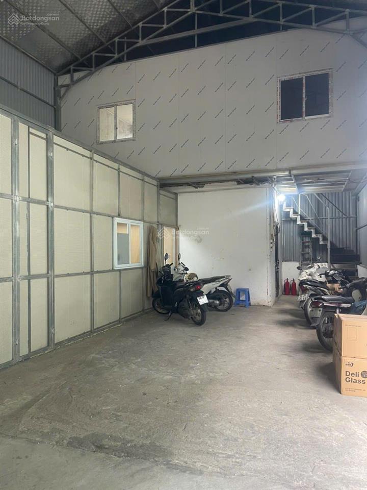Cho thuê kho xưởng tại long biên, p long biên  long biên, diện tích 300m2
