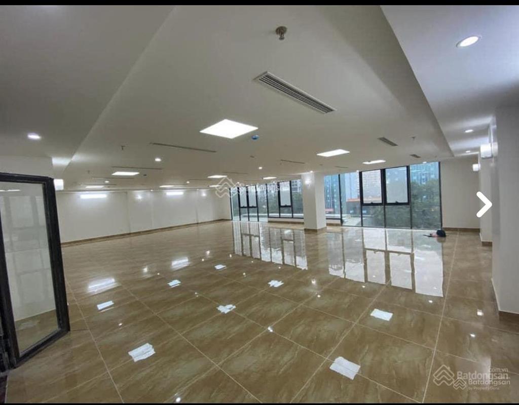 Bán nhà 11 hàng chuối chính chủ 9 tầng + hầm