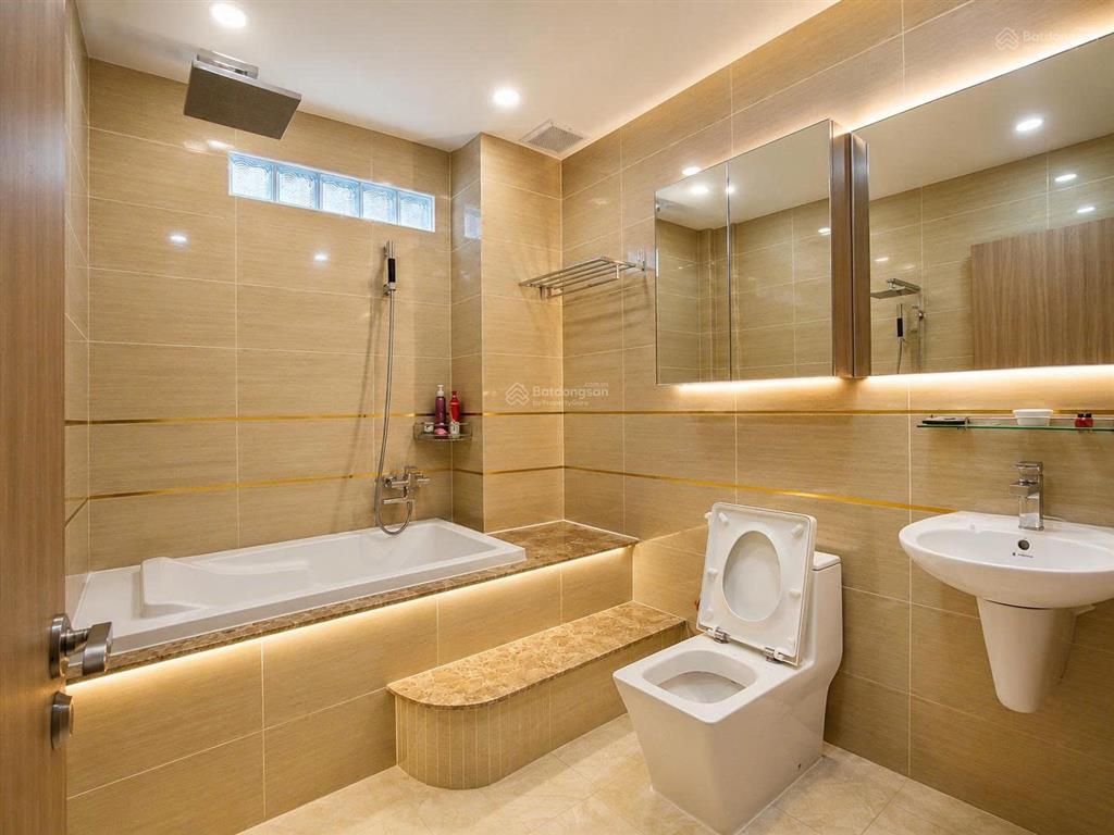 Nhà đẹp 6 phòng ngủ hẻm 6m kinh doanh, ở hoặc cho thuê đều tốt