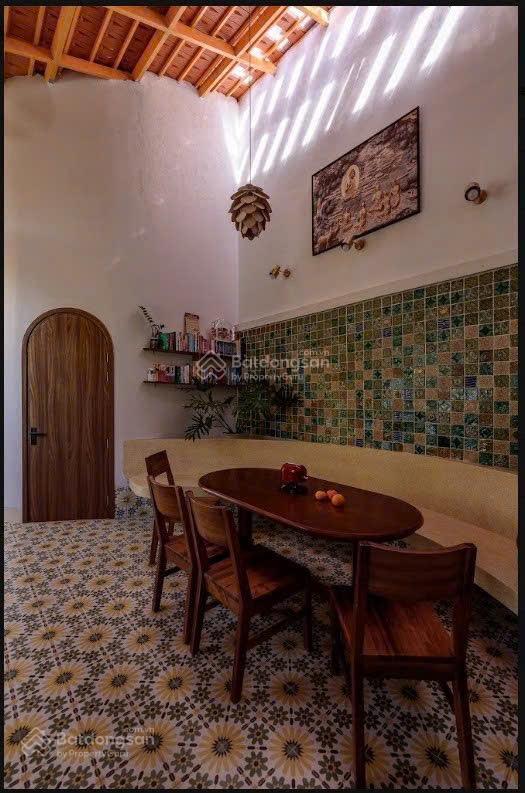 Cho thuê nhà cấp 4 mới full nội thất ở liền