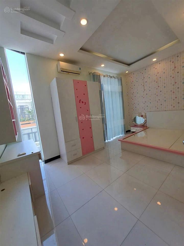 Cho thuê nhà mới đường xe hơi 1979 nhà bè giáp phú mỹ hưng quận 7 có nội thất