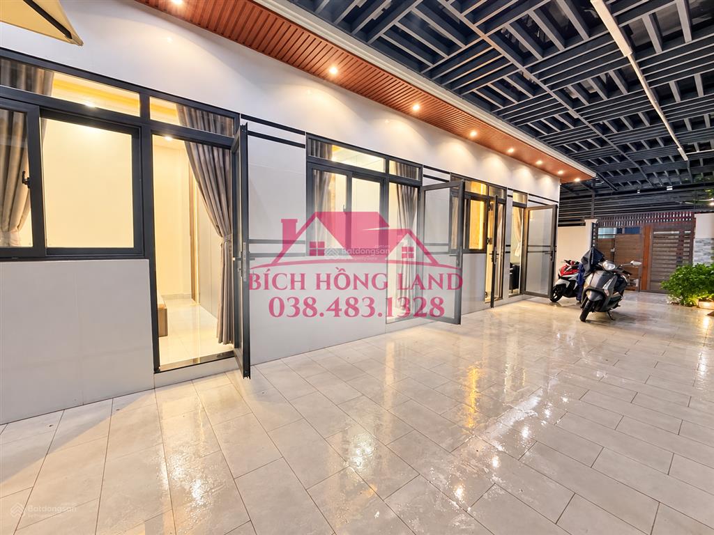 Nhà vườn cấp 4 mới có sân xe hơi cây xanh mát giáp phú mỹ hưng quận 7 ở liền