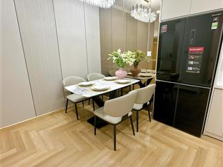 Bán căn hộ royal city toà r2 130m2 thiết kế 3 ngủ 2 vệ sinh full đồ