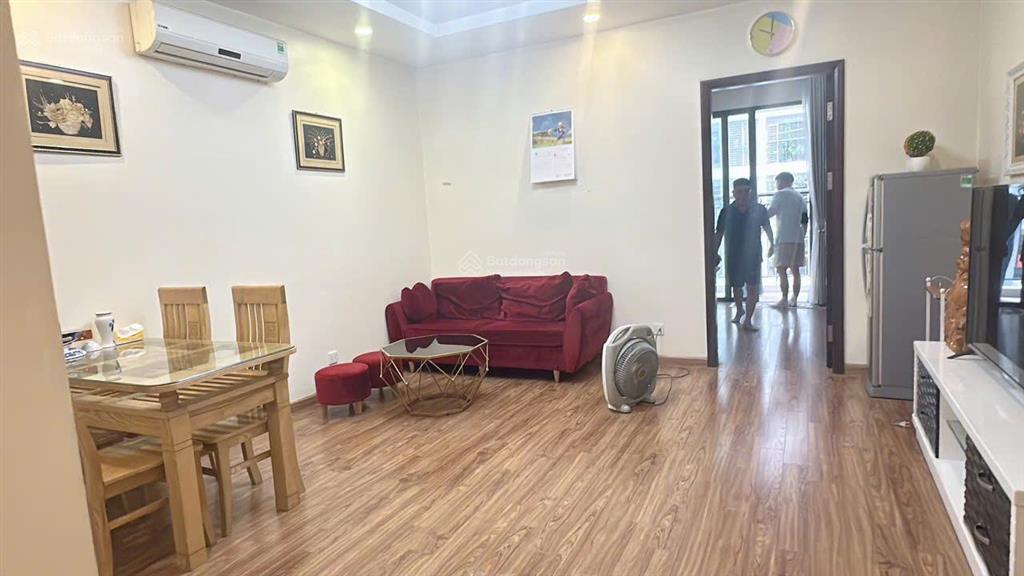 Bán căn hộ royal city r6 diện tích 69m2 thiết kế 2 ngủ 2 vệ sinh view thoáng