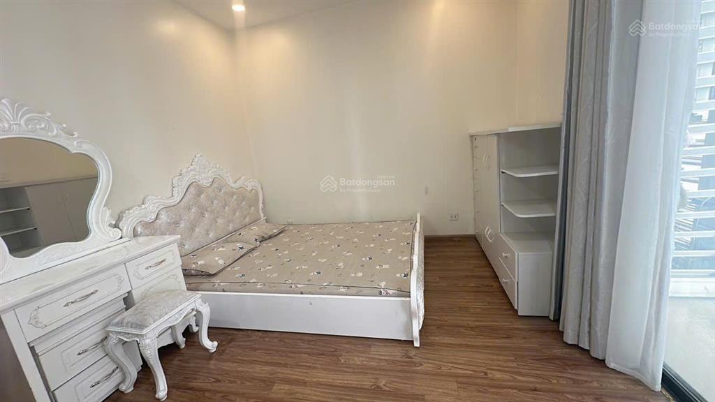 Bán căn hộ royal city r6 diện tích 69m2 thiết kế 2 ngủ 2 vệ sinh view thoáng