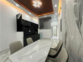 Bán căn góc royal city r2, 111m², 3pn 2vs, full nội thất, view thành phố đẹp thoáng