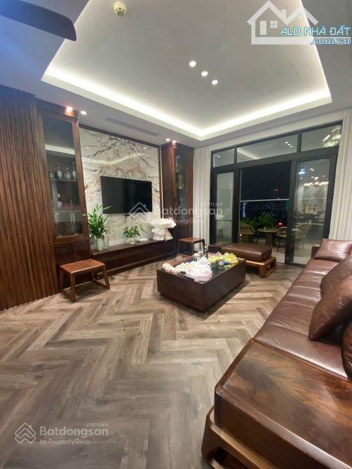 Chính chủ cần bán gấp căn hộ 115m2 3 pn, giá tốt nhất thị trường