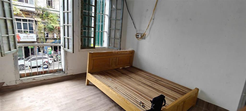 Chính chủ cho thuê nhà 26m2 ở 52 hàng đậu, phường ba đình, giá 3,5 tr/tháng
