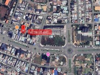 Cặp đất lý thánh tông  sau lưng phạm văn đồng, gần góc lê văn quý, cách biển 300m..