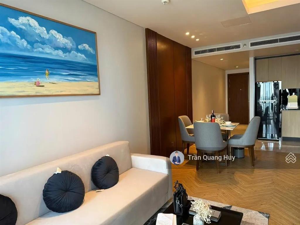 Cắt lỗ 5 tỷ bán căn góc 2pn dt 120m2 view trực diện biển mỹ khê. 1 căn giá sụp hầm