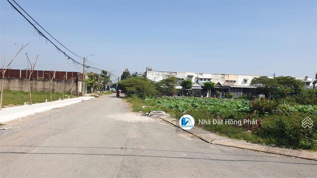 Đất thổ cư 5m x 28m, đường xtt20 nhựa 8m, gần chợ xuân thới thượng  hóc môn