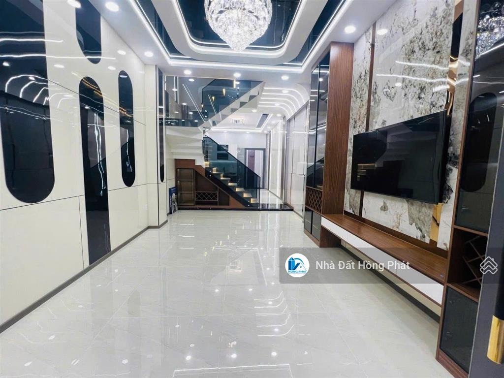 Nhà xinh 4m x 30m, mái đúc, đường thông 8m, gần chợ đại hải hóc môn