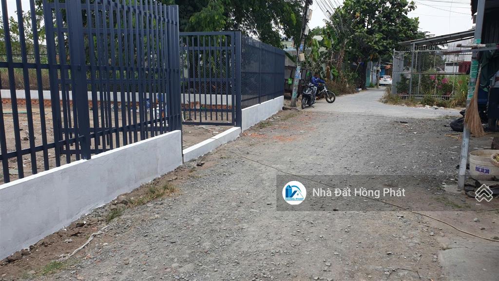 Hot bán gấp lô đất vườn, dt 20m x 42m, đường xe tải, gần công viên sinh thái hóc môn