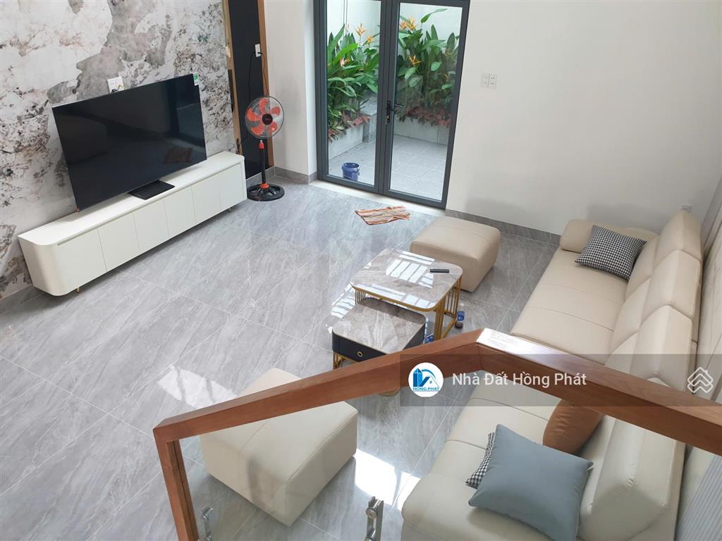 Siêu phẩm nhà phố xinh 5x17, lửng + 2 lầu + sân thượng gần chợ bà điểm, chợ đầu mối hm