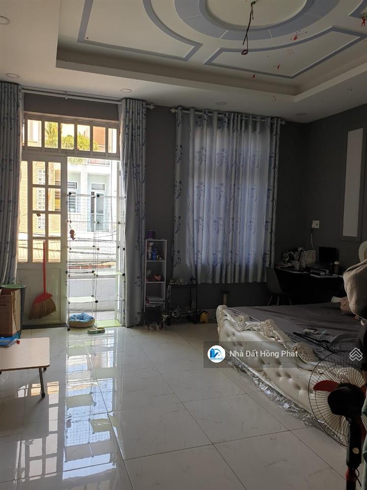 Hot  bán gấp nhà 2 lầu dt 5x20, đường 6m, gần chợ tân phú cường, tân thới nhất q12