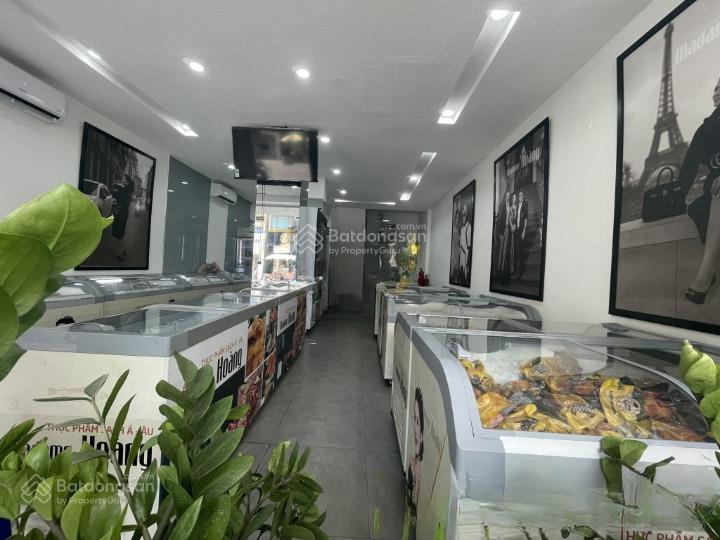 Cho thuê nhà mặt tiền nguyễn thiện thuật, quận 3. dt 10x20m. 1 trệt, 3 lầu. dtsd 500m2