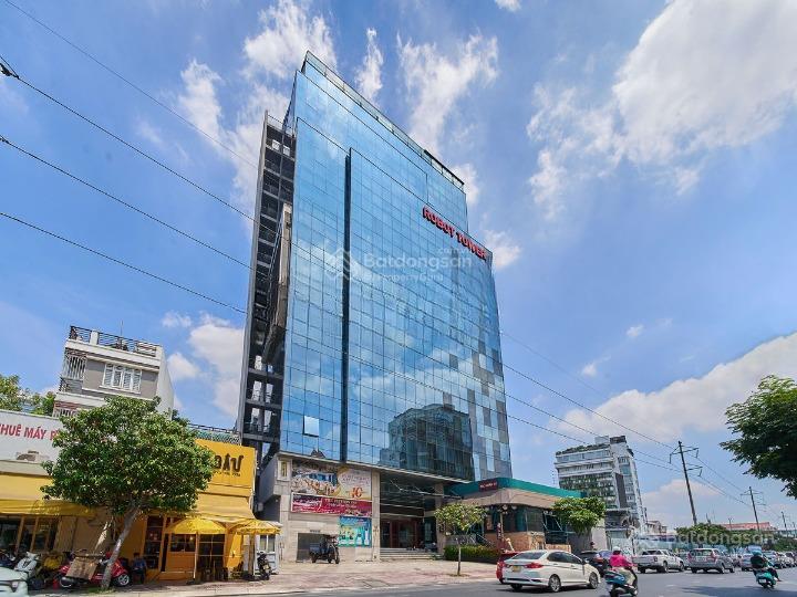 Cho thuê nhà mặt tiền điện biên phủ, quận 3. dt 15x35m. 1 hầm, 1 trệt, 7 lầu. dtsd 9.000m2