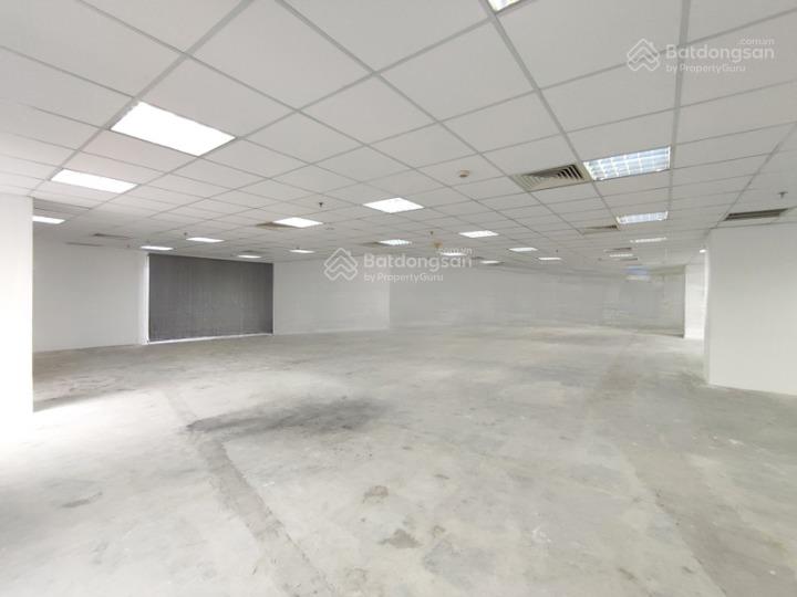 Cho thuê nhà góc 2mt hải triều, quận 1. dt 15x40m. 1 hầm, 1 trệt, 7 lầu. dtsd 4.000m2