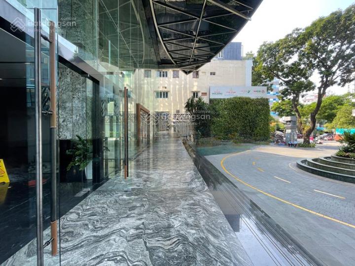 Cho thuê nhà mặt tiền hồ hảo hớn, quận 1. dt 15x30m 1 trệt, 7 lầu. dtsd 7.200m2