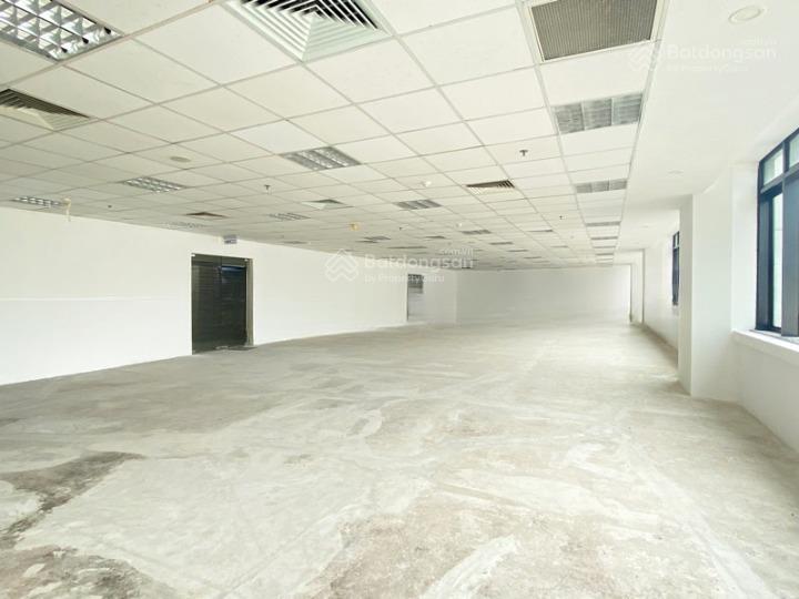 Cho thuê nhà mặt tiền phan tôn, quận 1. dt 25x50m. 1 hầm 1 trệt, 10 lầu. dtsd 10.200m2