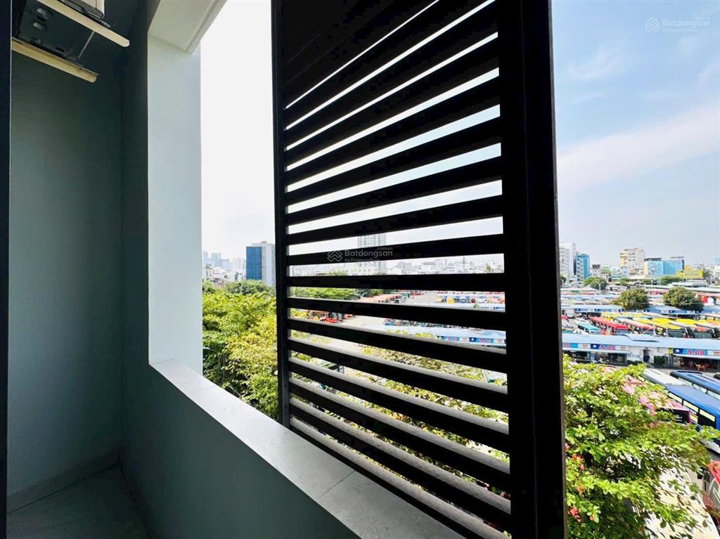 Cho thuê căn hộ full nội thất ban công lớn gần chợ bà chiểu, cầu bông, trường sa thuận tiện đi q1