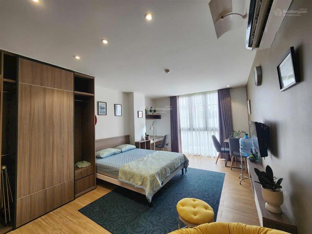 Cho thuê căn hộ 45m2 máy giặt riêng ban công của sổ lớn ở hoàng hoa thám bình thạnh gần cầu bông q1