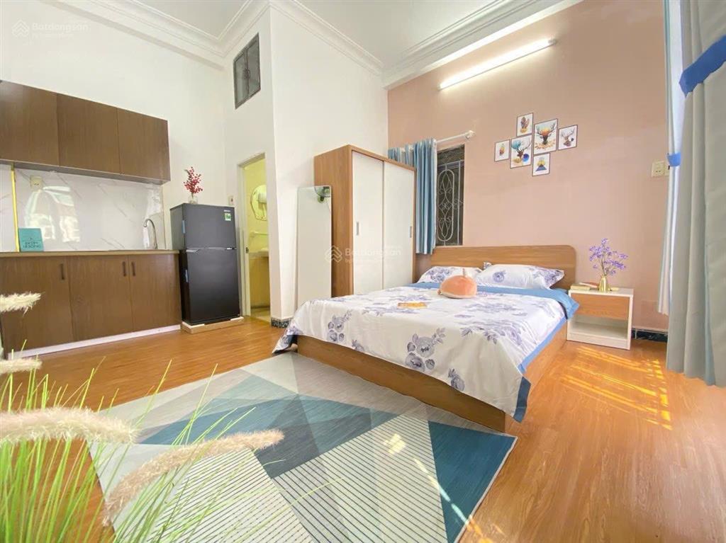 Cho thuê phòng trọ full nội thất cửa sổ lớn ở nguyễn đình chiểu phú nhuận gần phố phan xích long