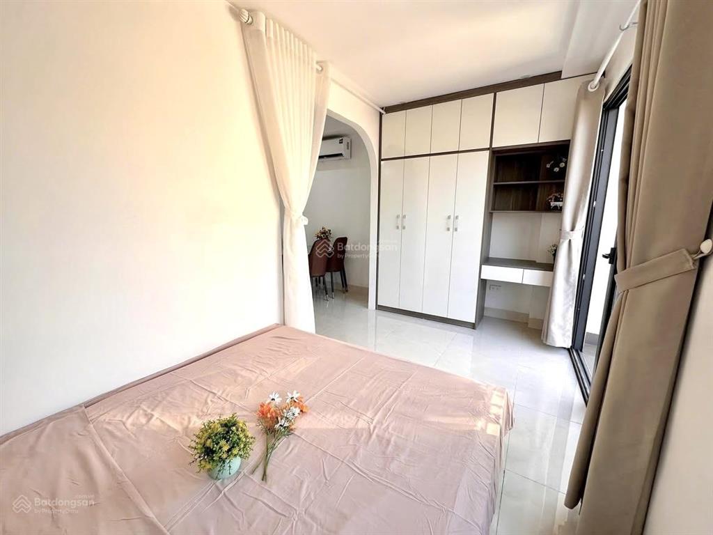 Cho thuê chdv 1 phòng ngủ máy giặt riêng ở khu phan xích long, phú nhuận, gần q1, trường sa
