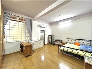 Cho thuê phòng rộng 35m2 tủ đồ lớn, cửa sổ ở hoàng hoa thám bình thạnh gần cầu bông chợ bà chiểu q1
