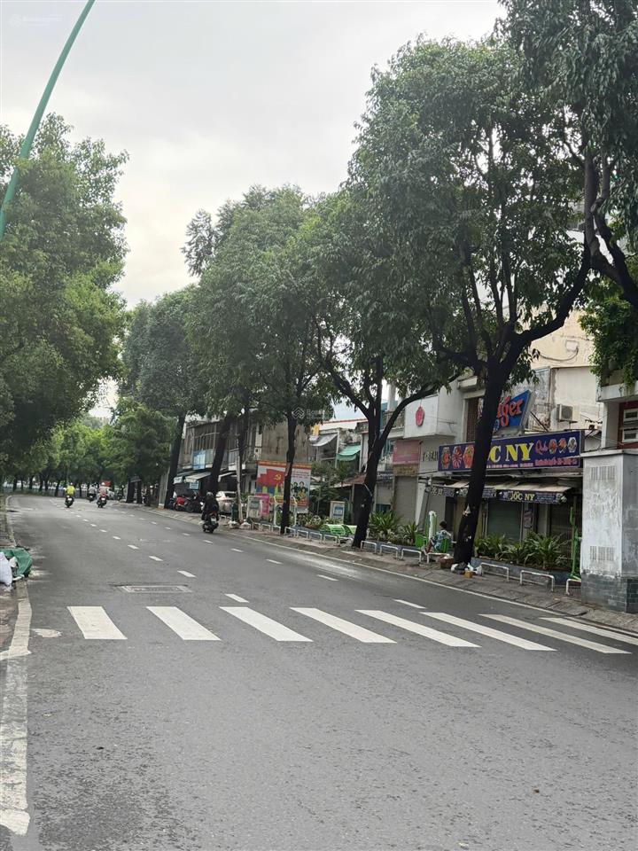 Rất gấp! phạm văn hai  nhà góc 2 mặt tiền  60m2 5tầng ngang 5.5m/nở hậu tài lộc chỉ 7.x tỷ(tl)