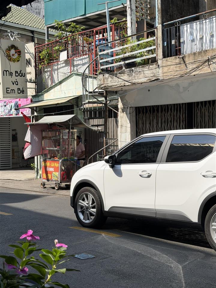 Lê văn sỹ hẻm 5m nhà đẹp ở ngon khu dân trí 3pn rộng nhỉnh 6tỷ( còn bớt xíu)