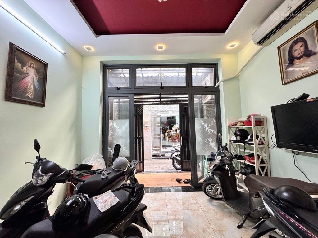 Bán nhanh nhà 5 tầng góc 2mt, ngang 5mnở hậu tl ngay chợ phạm văn hai nhỉnh 7tỷ xíu( tl mạnh)