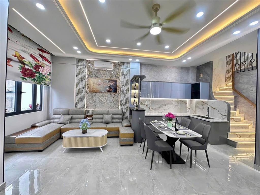 Gần pandora trường chinh giáp cộng hoà,ngang khủng 6m 62m2, 4 tầng 5pn, oto ngủ nhà, nhỉnh 8tỷ tl
