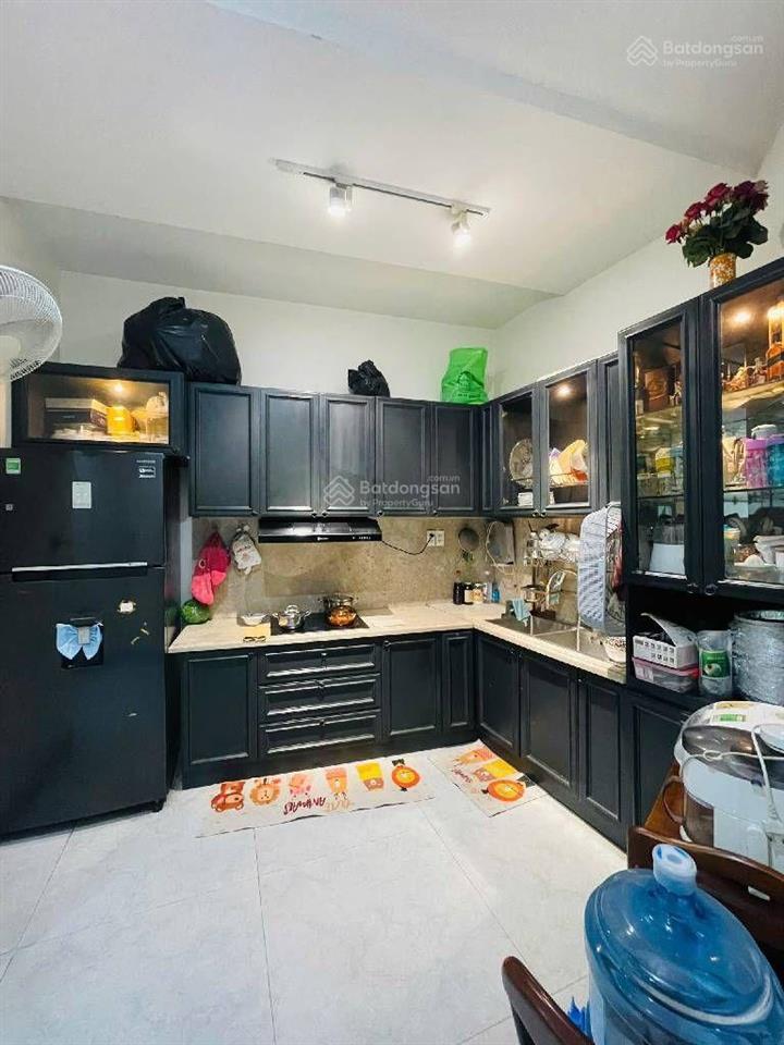 Gấp bán nhà đẹp 3tầng 55m2  ngang khủng 11m, hoàng văn thụ vị trí vàng  chỉ 8.x tỷ (trong tháng)