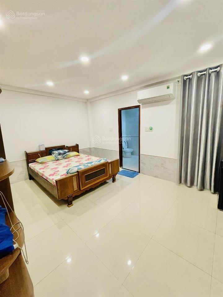 Rất gấp! ngay phạm văn hai nhà đẹp 5tầng 60m2 đang cho thuê 33tr/tháng xe hơi thông chỉ 8.xtỷ( tl)