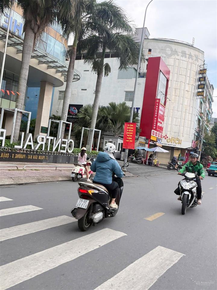 Rất gấp! ngay phạm văn hai nhà đẹp 5tầng 60m2 đang cho thuê 33tr/tháng xe hơi thông chỉ 8.xtỷ( tl)